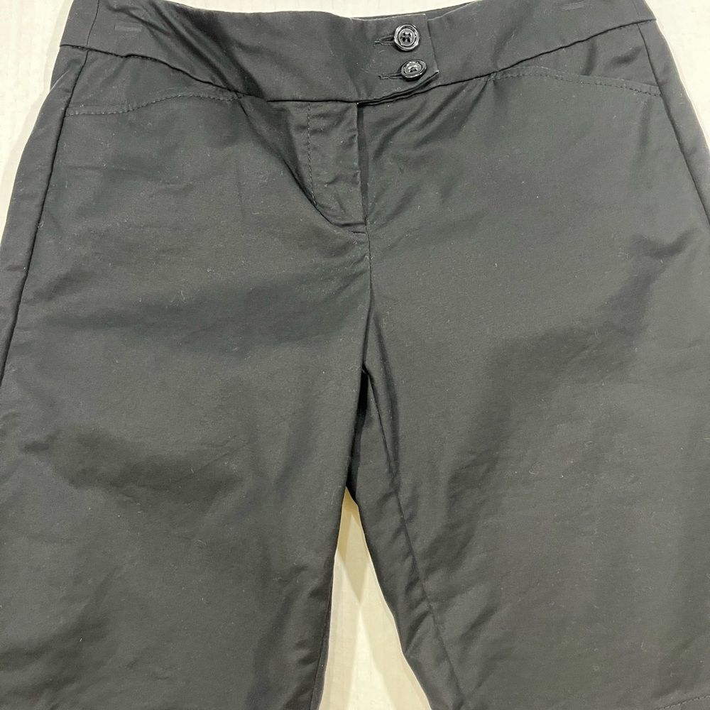 ANN TAYLOR SIGNATURE BLACK SHORTS - Picture 3 of 12